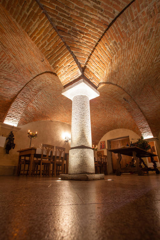 A' La Table Du Sommelier Chambres D Hotes & Restaurant Saint-Vincent Exterior photo