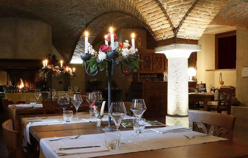 A' La Table Du Sommelier Chambres D Hotes & Restaurant Saint-Vincent Exterior photo