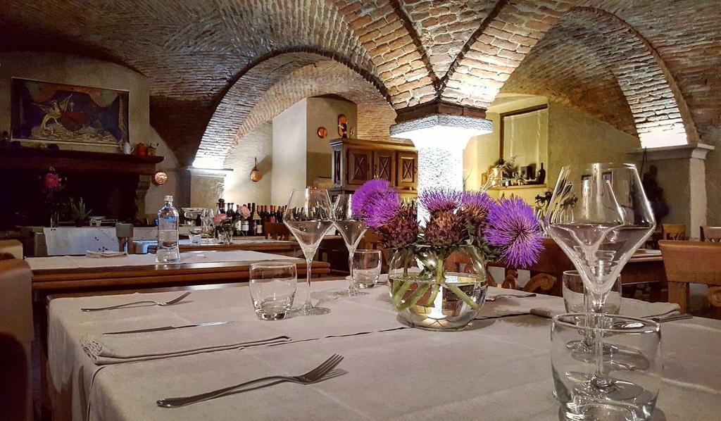 A' La Table Du Sommelier Chambres D Hotes & Restaurant Saint-Vincent Exterior photo
